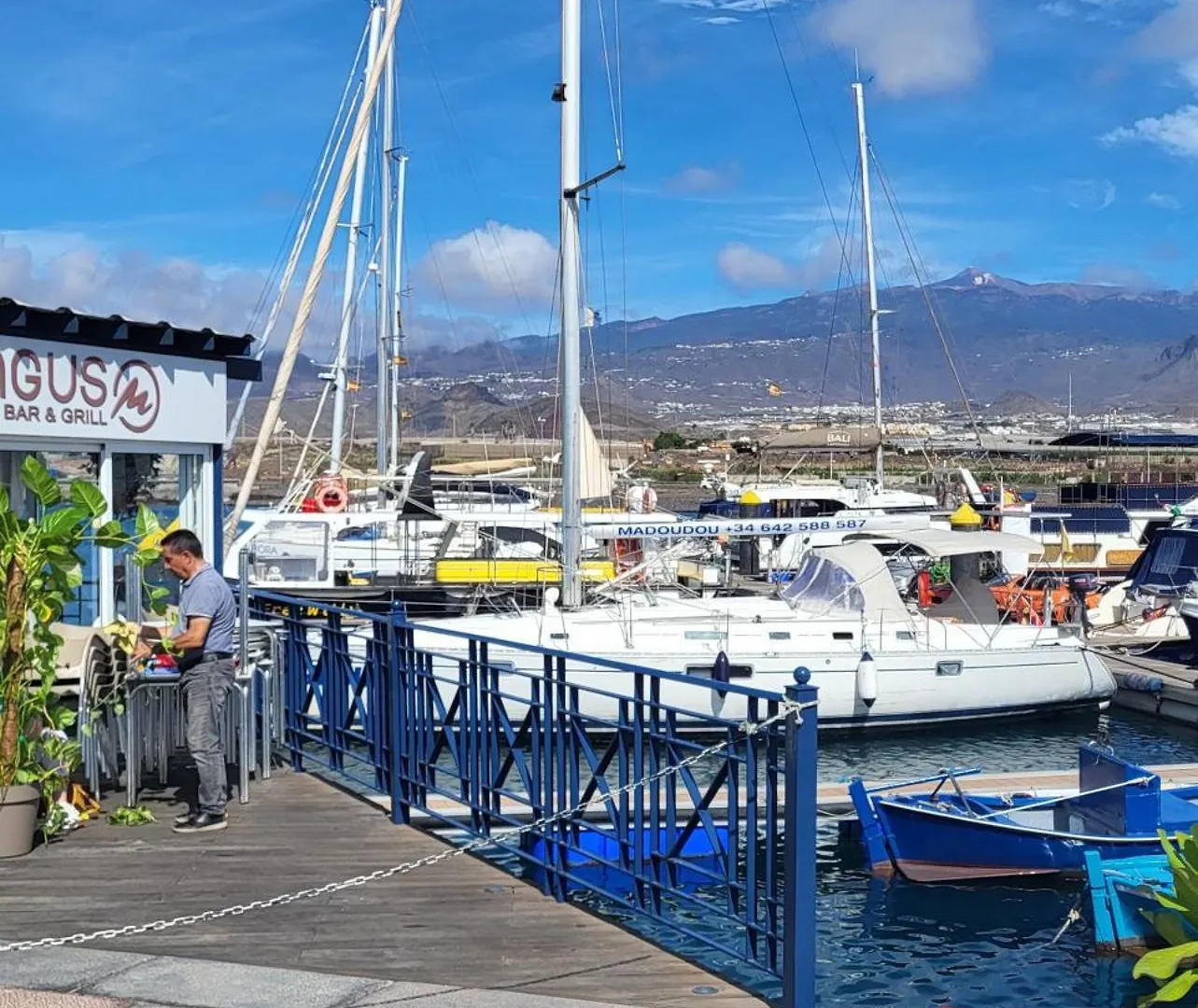 Yacht Oceanis Clipper Hotel Las Galletas Spain