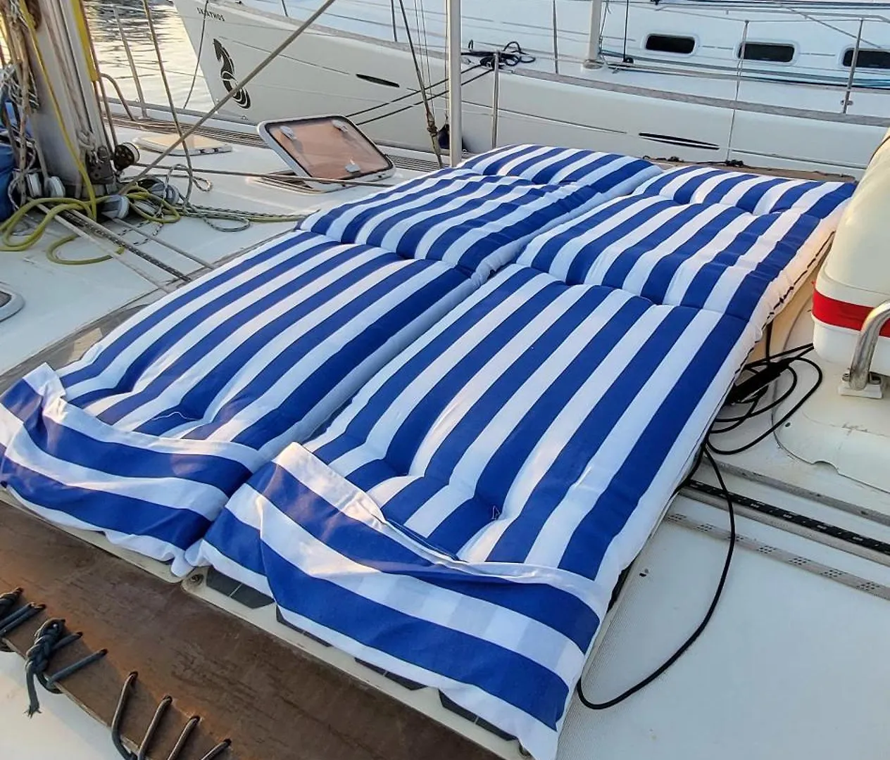Yacht Oceanis Clipper Hotel Las Galletas Botel